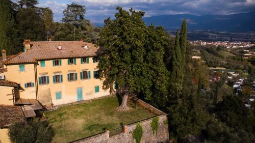 Villa Norcenni Aparthotel