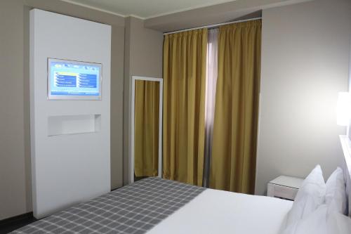 Garibaldi Hotel & Restaurant