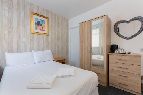 Sandringham Court Hotel