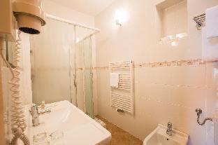 Barbara Piran Beach Hotel & Spa