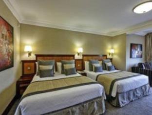 Leonardo Royal Hotel London City