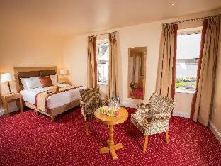 Hodson Bay Hotel
