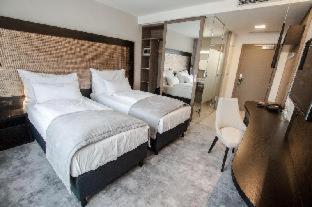 Premium Hotel