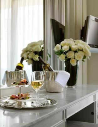 NJV Athens Plaza