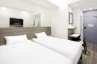 Red Planet Quezon Aurora