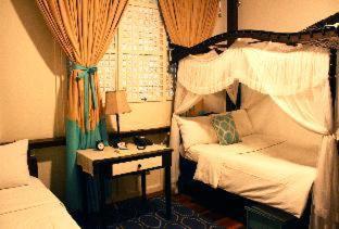 Paradores Del Castillo