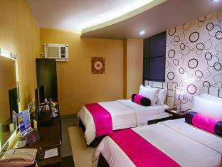 Eloisa Royal Suites
