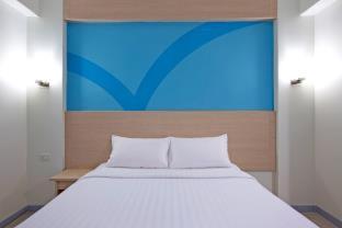 Hop Inn Makati Avenue Manila