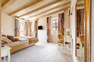 Heritage Hotel Life Palace