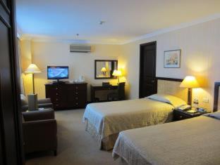 Herald Suites Solana
