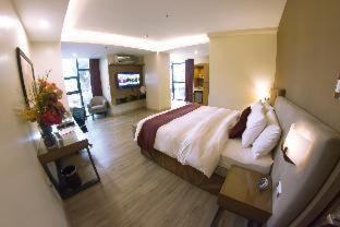 Ironwood Hotel