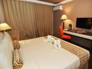 88 Courtyard Hotel