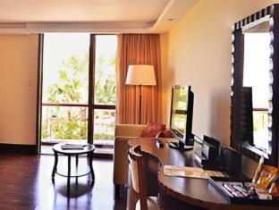 Thunderbird Resorts Rizal