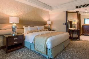 Crimson Hotel Filinvest City Manila