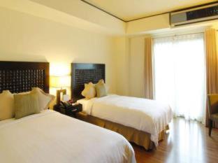 Widus Hotel and Casino Clark