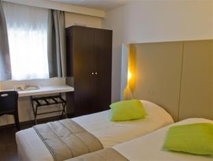 Mandarina Hotel Airport