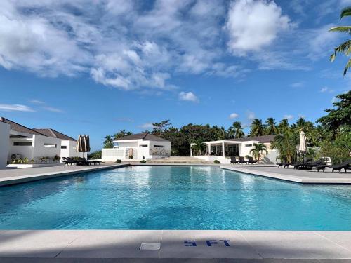 Cebu R Resort Tabuelan