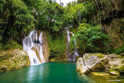 Bohol White House B&B