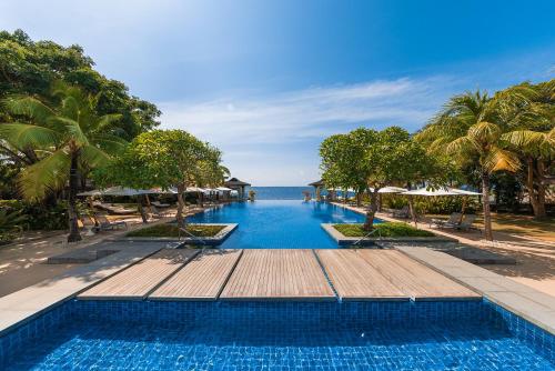 Crimson Resort & Spa Mactan, Cebu