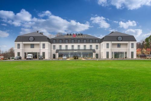 Hotel Lancut