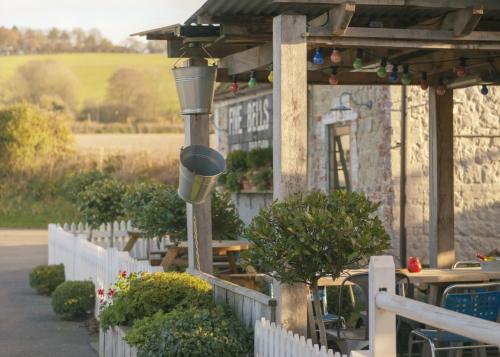 Five Bells Inn Brabourne