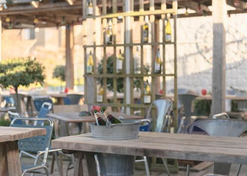 Five Bells Inn Brabourne