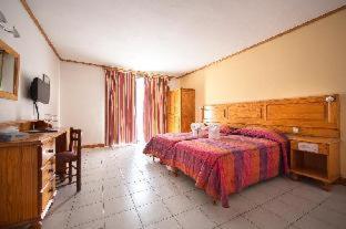 Gillieru Harbour Hotel