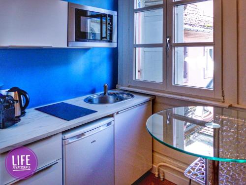 LIFE RENAISSANCE - New Concept