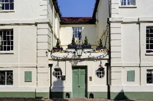 The Winchester Royal Hotel