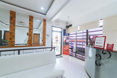 Palmera Garden Hotel by RedDoorz