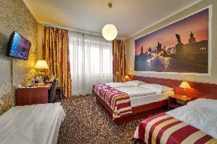 Metropolitan Old Town hotel