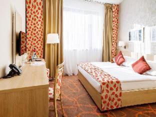 Iris Hotel Eden