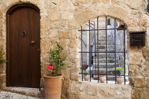 Porolithos Boutique Hotel