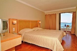 Hotel Triton
