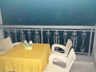 George Beach Studios & Villas