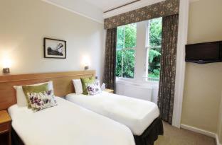Victoria Square Hotel