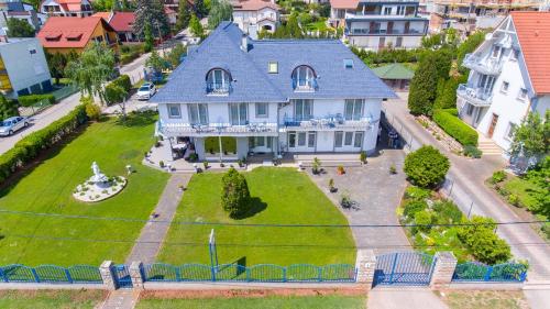 Margret Haus
