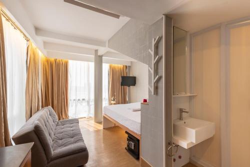 Selah Pods Hotel