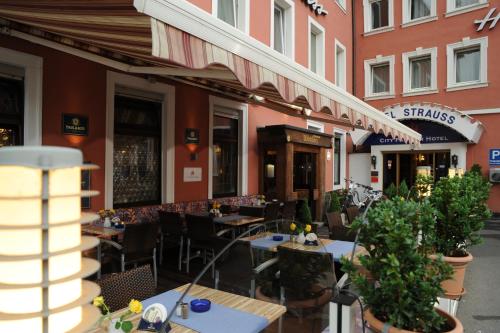 Hotel Strauss