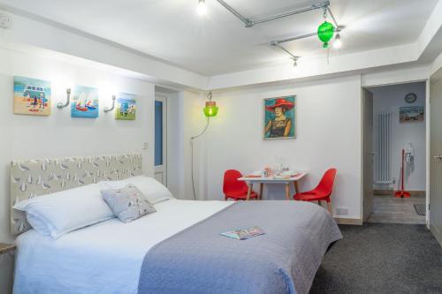 The Studio @ 93 Bernard Rd