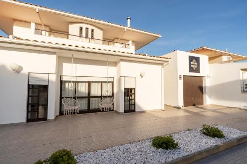 Ericeira Paradise House & Suites