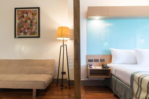 Microtel by Wyndham South Forbes