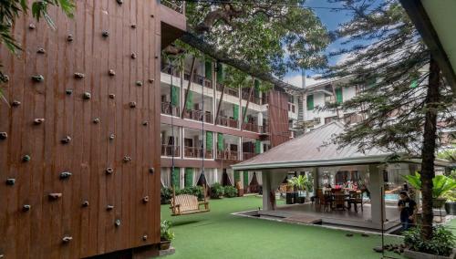 The Selah Garden Hotel