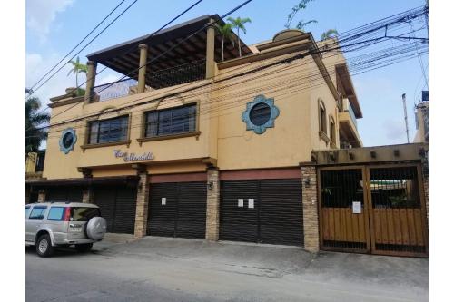 RedDoorz at Casa Marabella Villamonte Bacolod City