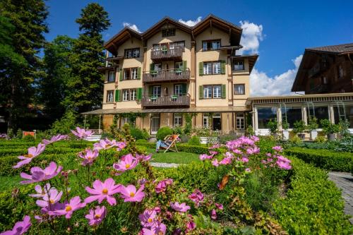 Alpenrose Hotel & Gardens