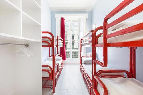 Astor Hyde Park Hostel