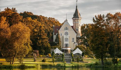 Hotel Bursztynowy Palac (Amber Palace, Bernsteinpalast)