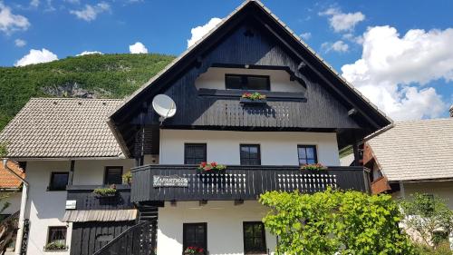 Plansar Rooms & Apartment
