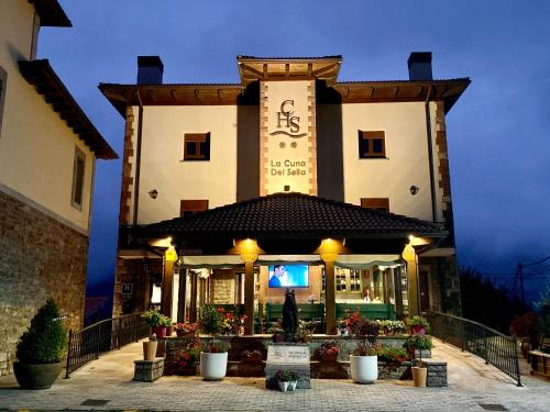 Hostal La Cuna Del Sella