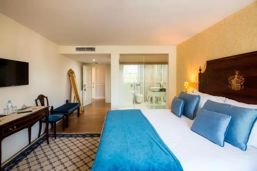 Solar Sampaio E Melo